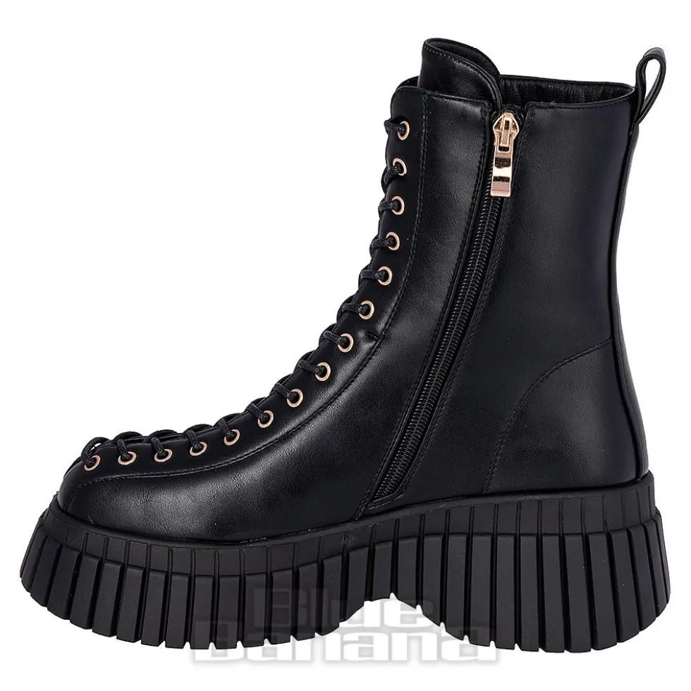 Bleeding Heart 15-Eye Boots (Black)
