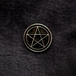 Blue Banana Pentagram Pin Badge (Black)