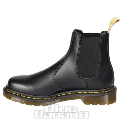 Dr Martens Vegan 2976 Chelsea Boots (Black Felix Rub Off)