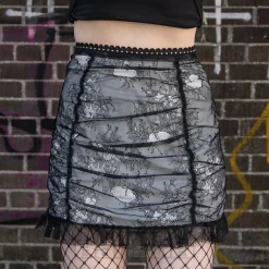 Jawbreaker Ruched Lace Mini Skirt (Black/White)